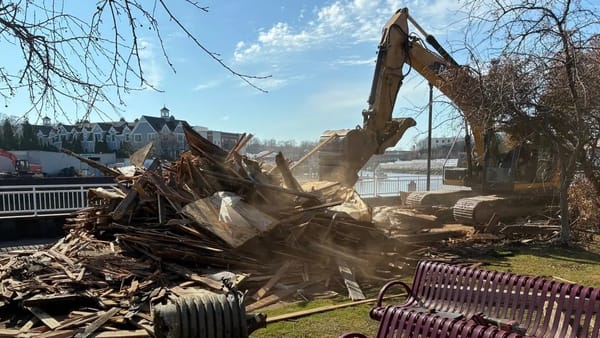 Sunday Briefing: DDoS, Trooper Struck, Earthquake